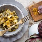 pasta con bottarga e carciofi