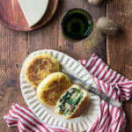 focaccine alle patate ripiene di spinaci