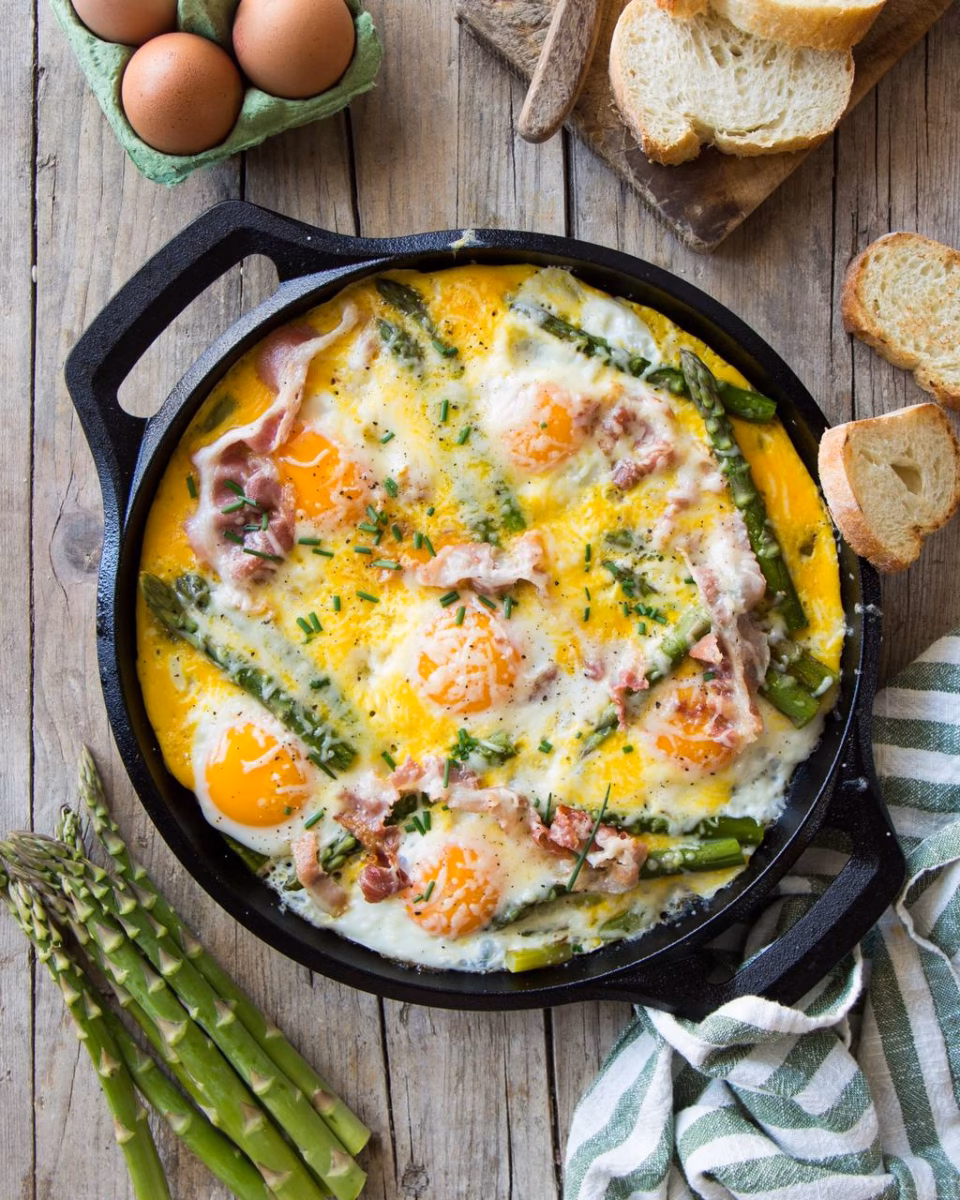 uova bacon asparagi